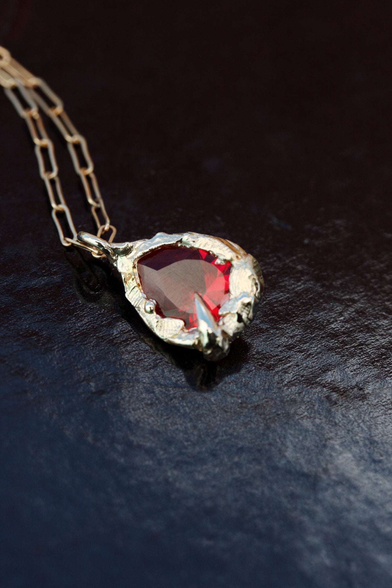 Suspiria Pendant