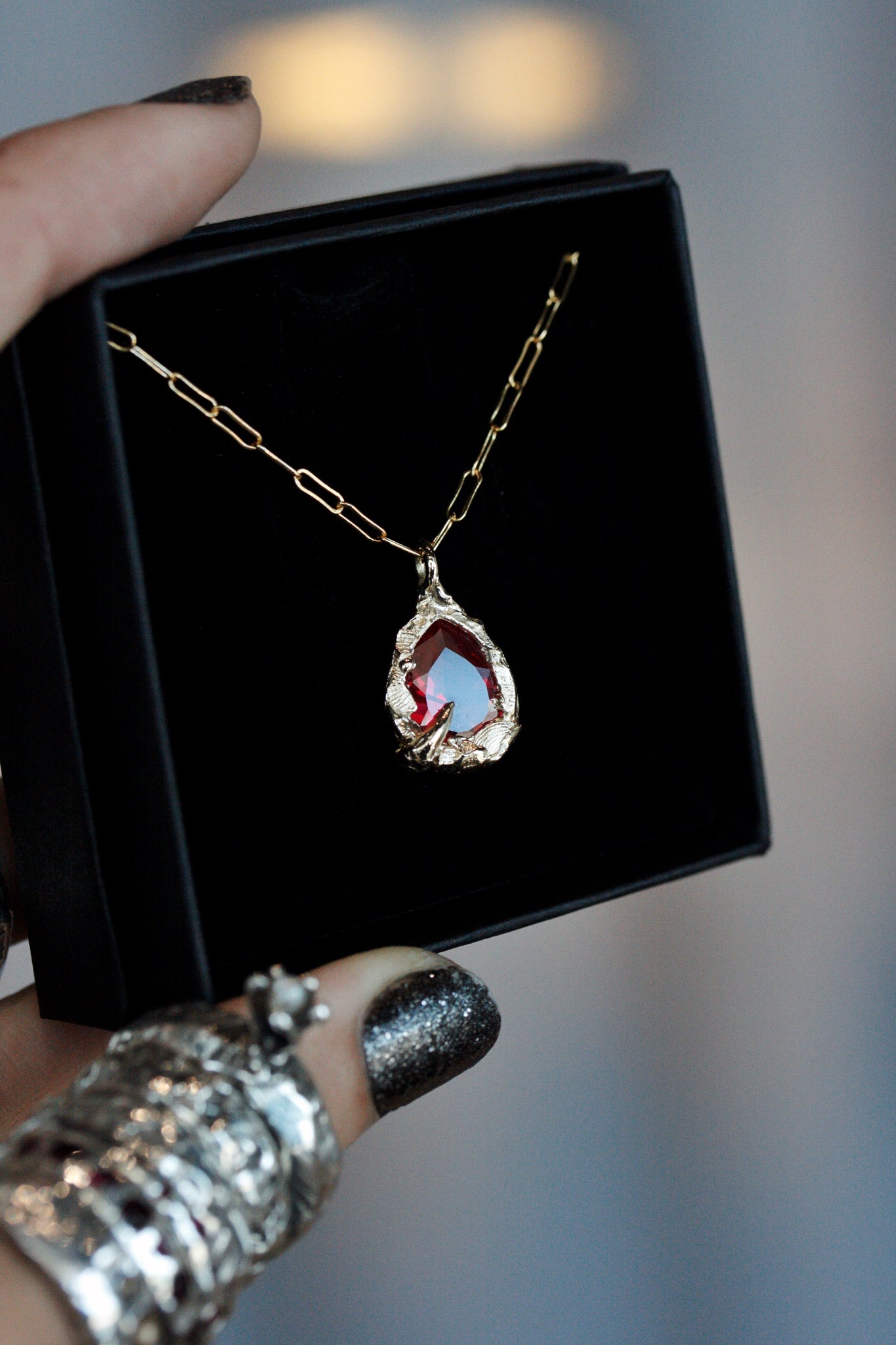 Suspiria Pendant