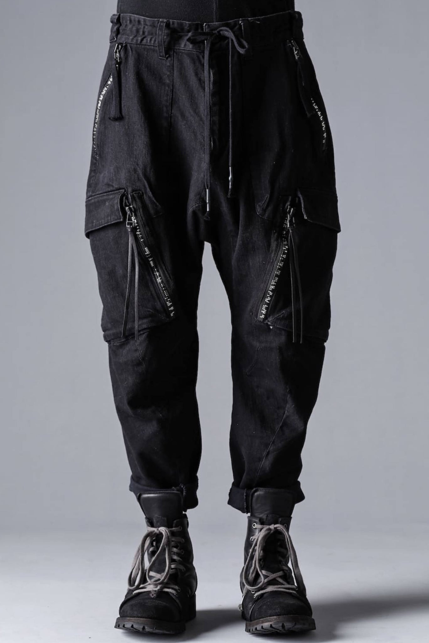 D:Hygen Cropped Tapered Cargos